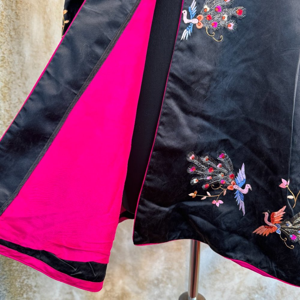 Vintage Embroidered Silk Kimono Jacket with Peacocks - Picture 5 of 13